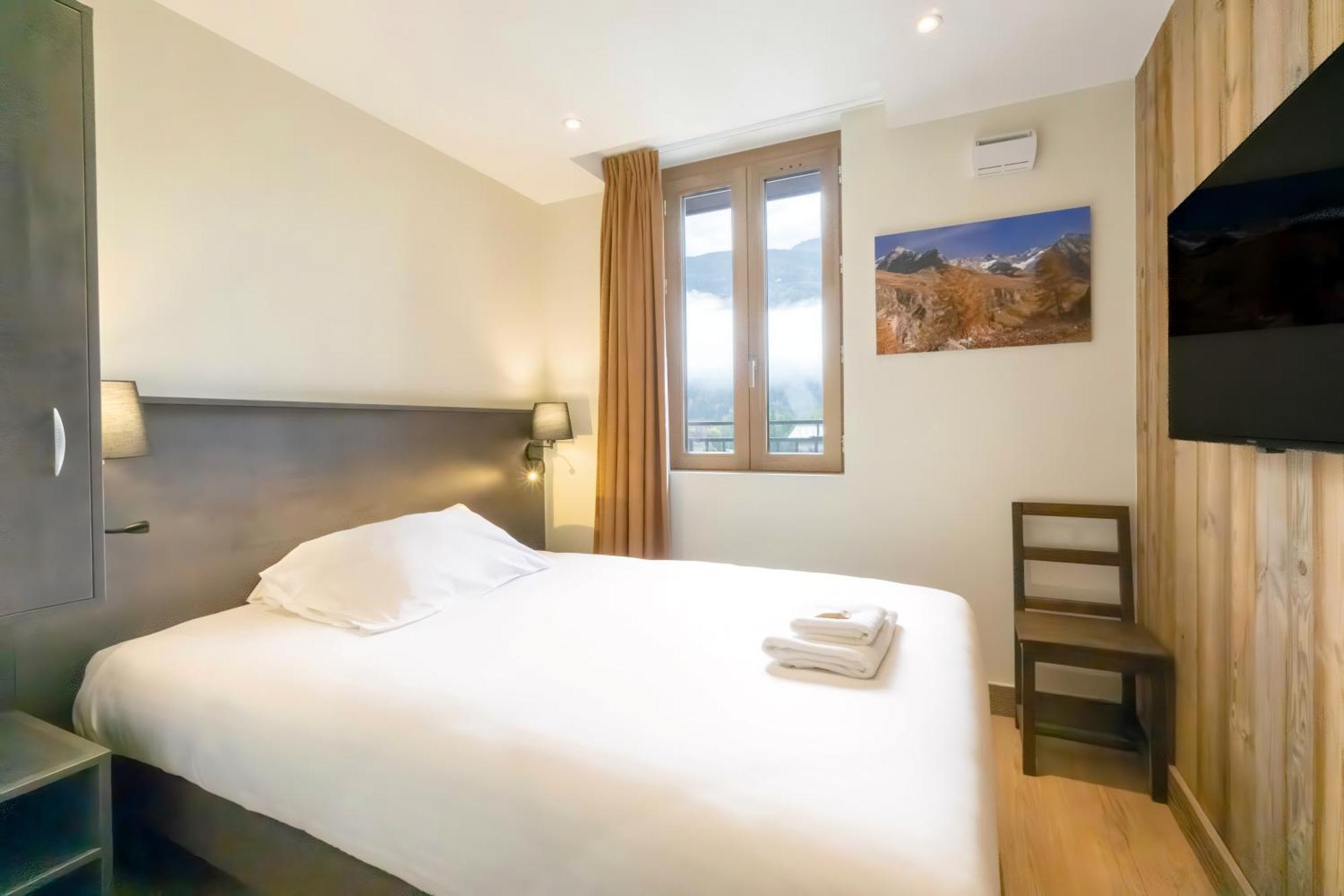 Hotel Du Petit Saint Bernard *