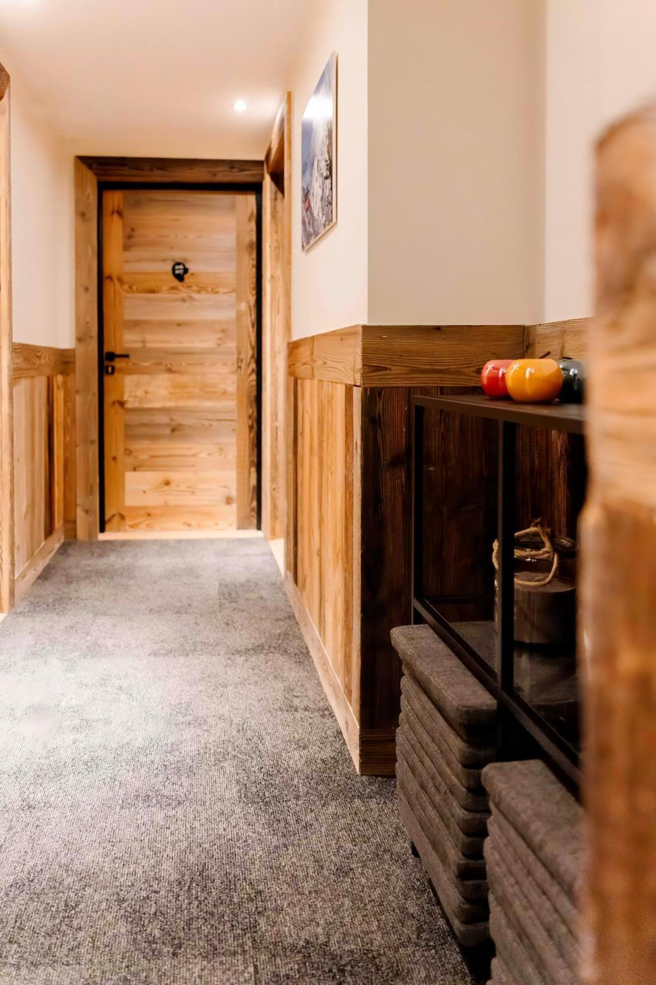 Du Petit Saint Bernard Hotel