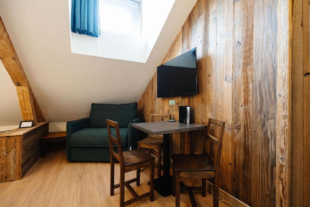 Du Petit Saint Bernard Hotel